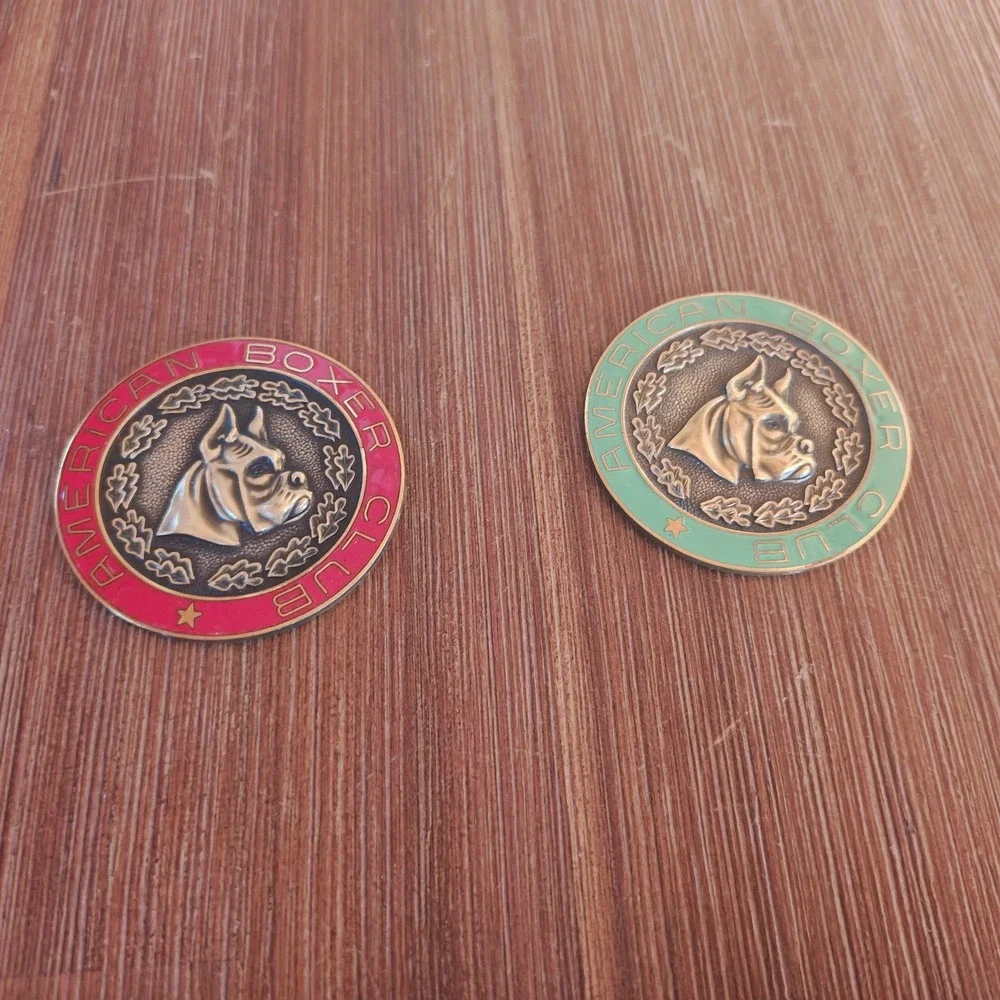 Set of 2 Official American Boxer Association Coins red‎ and green ZB1